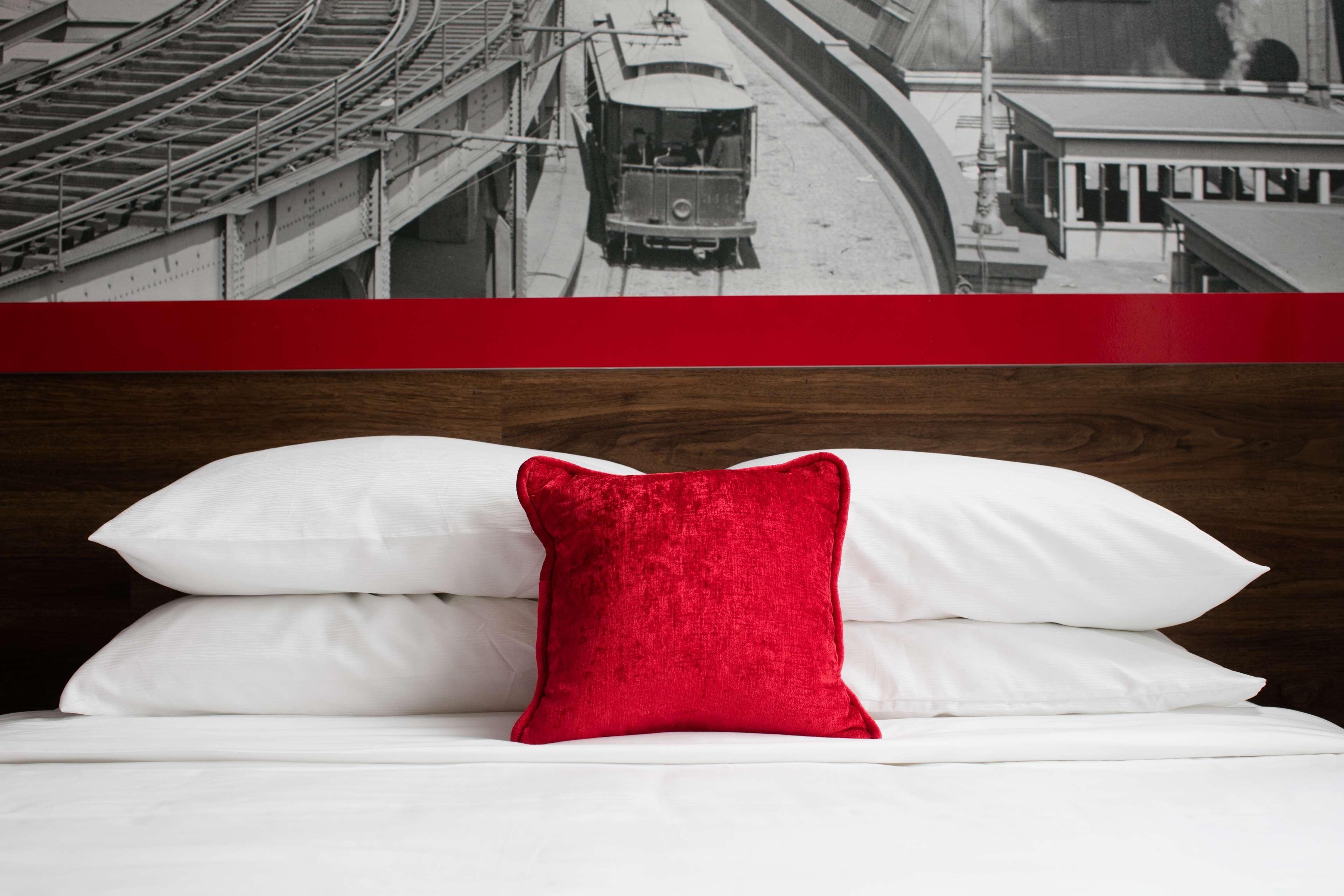Hotel 1080 Нью-Йорк Экстерьер фото