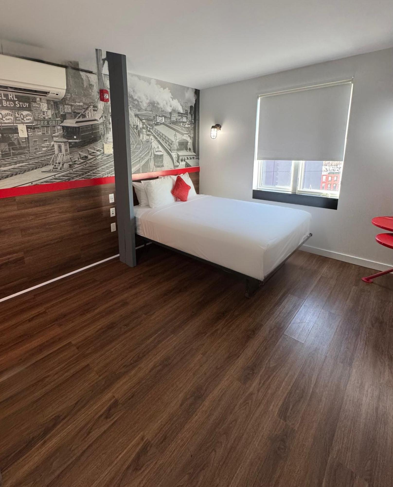 Hotel 1080 Нью-Йорк Экстерьер фото
